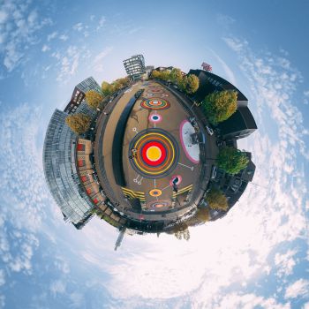 Littleplanet foto van het stationsplein in Enschede